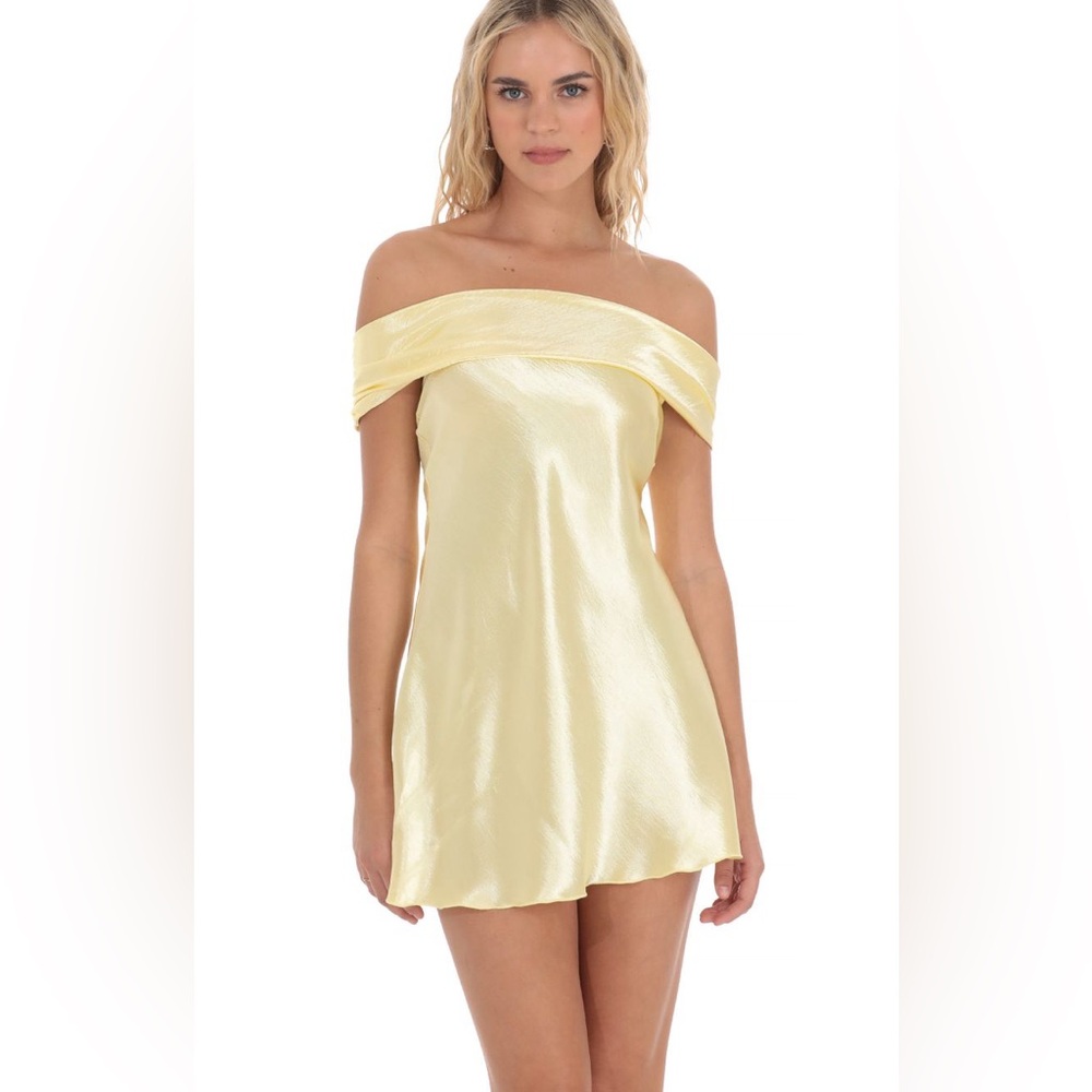 NEW WITH TAGS Satin Off Shoulder Dress in Yellow